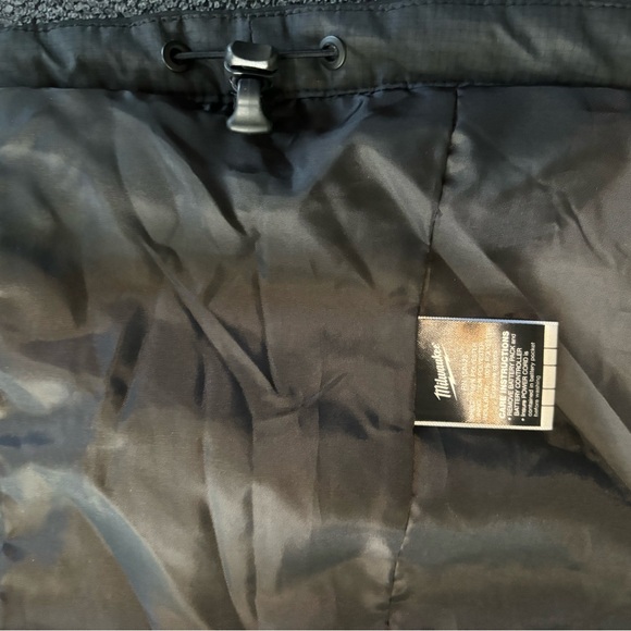Milwaukee Women's Medium M12 12-Volt Heated Quilted Jacket Kit - Picture 7 of 9